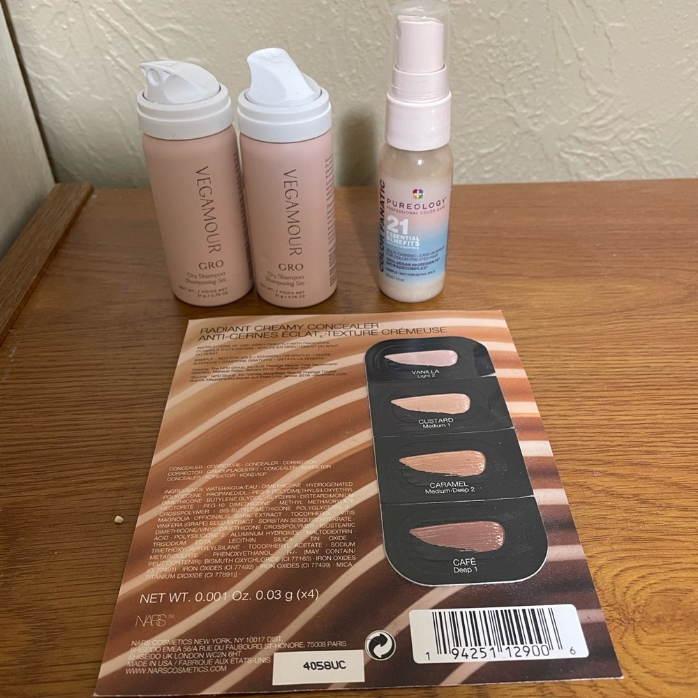Hair and Makeup Sample Set